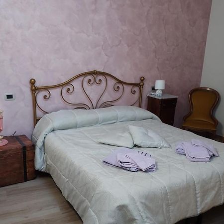 Отель La Casina Dei Sogni Сан-Куйрико-д'Орча Экстерьер фото