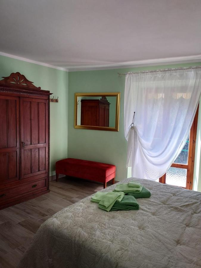 Отель La Casina Dei Sogni Сан-Куйрико-д'Орча Экстерьер фото