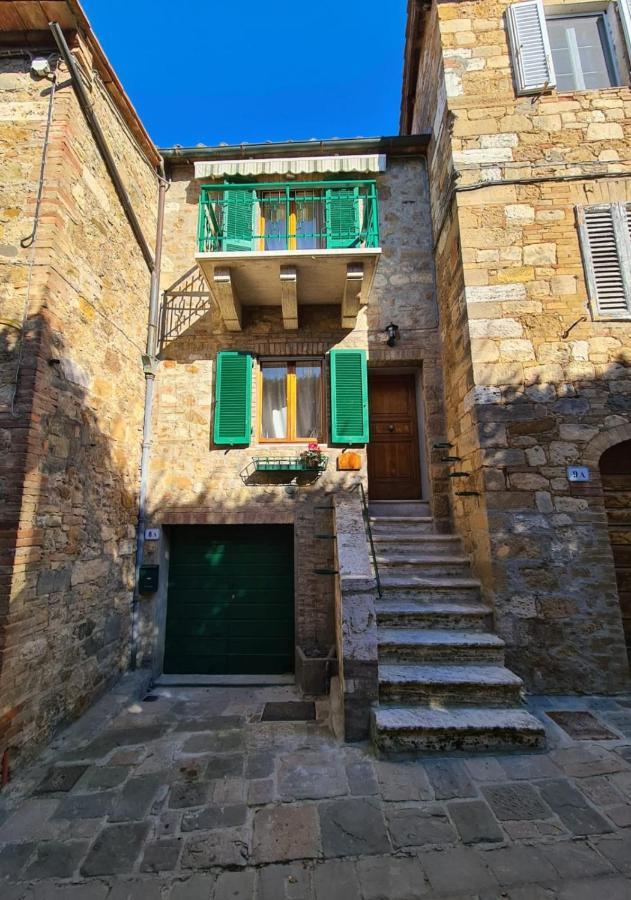 Отель La Casina Dei Sogni Сан-Куйрико-д'Орча Экстерьер фото